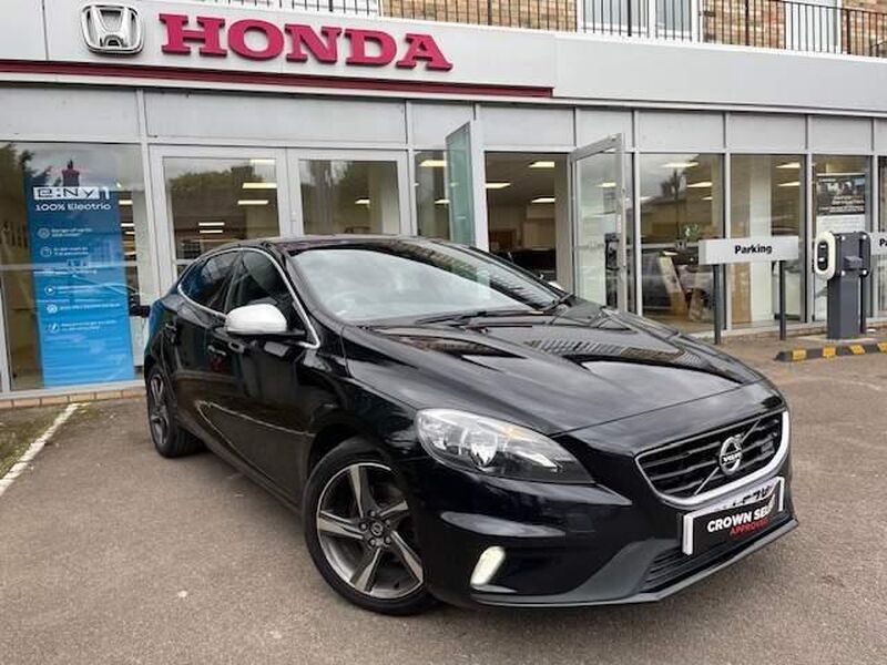 View VOLVO V40 1.6 D2 R-Design Nav Euro 5 (s/s) 5dr