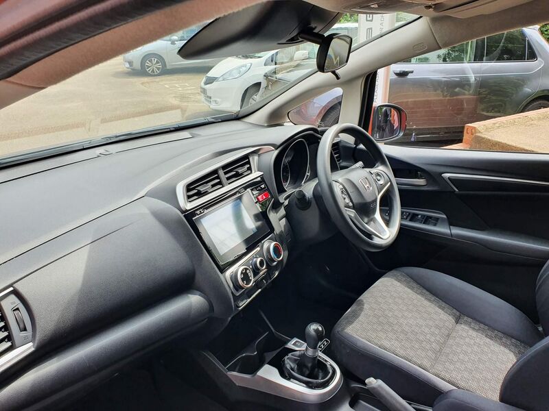 View HONDA JAZZ 1.3 i-VTEC SE Navi Euro 6 (s/s) 5dr