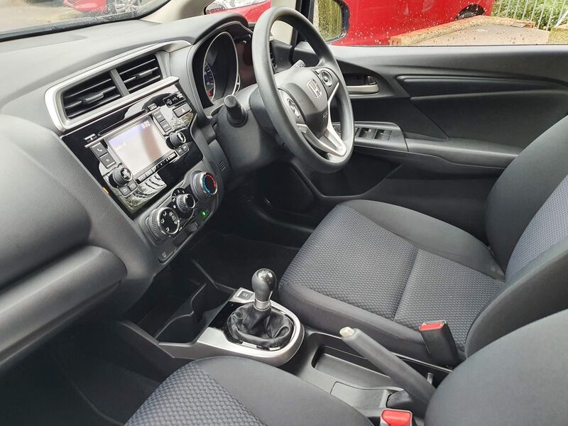 View HONDA JAZZ 1.3 i-VTEC S Euro 6 (s/s) 5dr