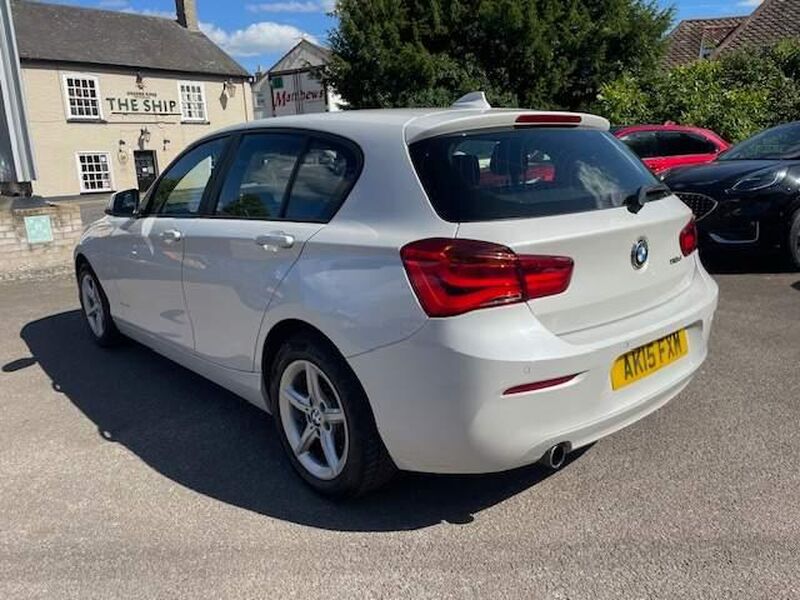 BMW 1 SERIES