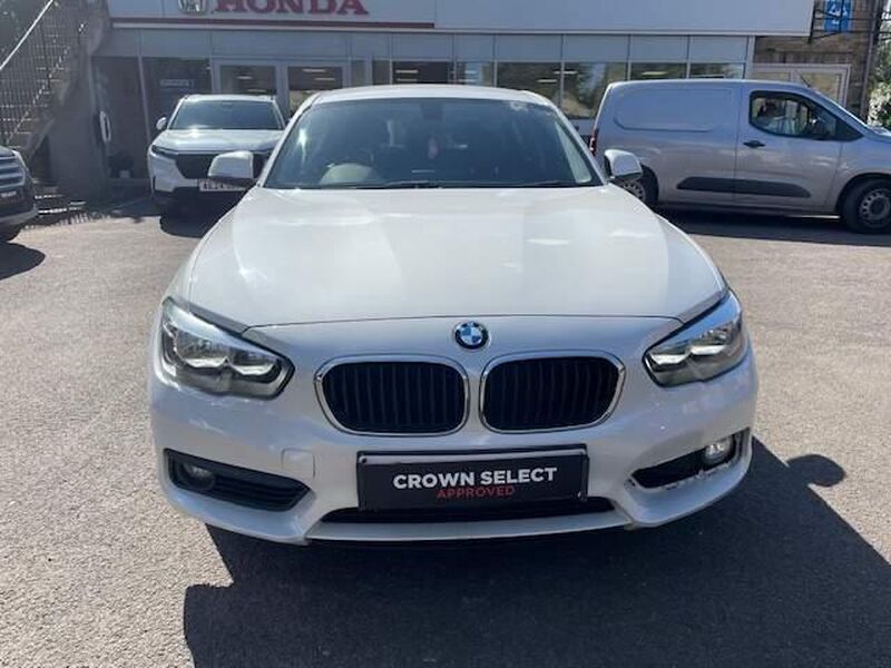 View BMW 1 SERIES 2.0 118d SE Auto Euro 6 (s/s) 5dr
