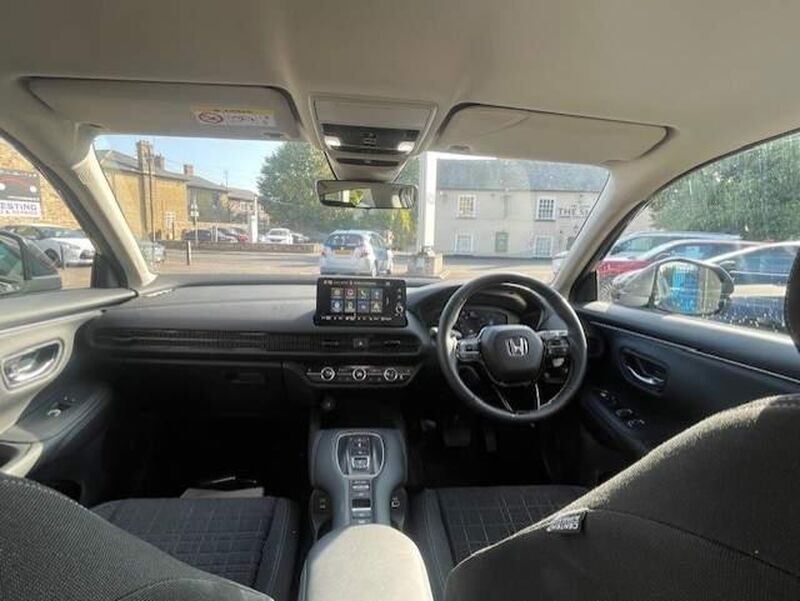 View HONDA ZR-V 2.0 h i-MMD Elegance eCVT Euro 6 (s/s) 5dr