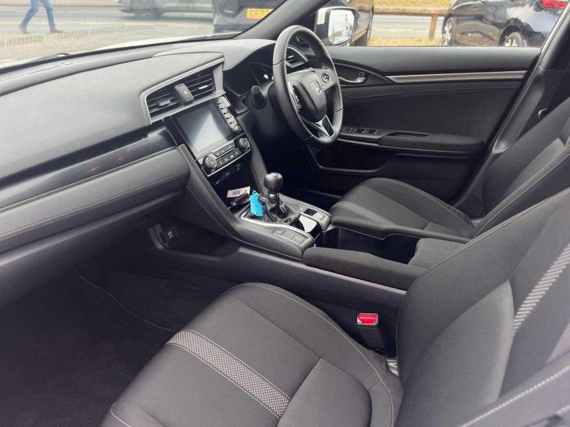 View HONDA CIVIC 1.0 VTEC Turbo SR Euro 6 (s/s) 5dr