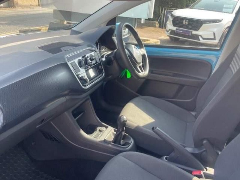 VOLKSWAGEN UP