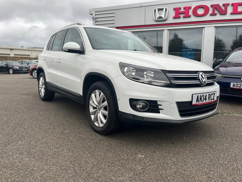 View VOLKSWAGEN TIGUAN 2.0 TDI BlueMotion Tech Match 4WD Euro 5 (s/s) 5dr