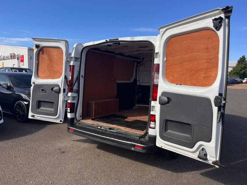 RENAULT TRAFIC