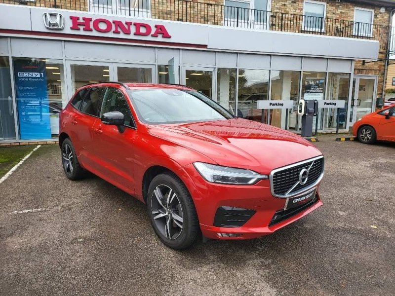 View VOLVO XC60 2.0 T5 R-Design Auto AWD Euro 6 (s/s) 5dr