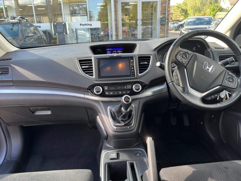 View HONDA CR-V 2.0 i-VTEC SE Plus 4WD Euro 6 (s/s) 5dr