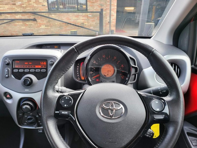 TOYOTA AYGO
