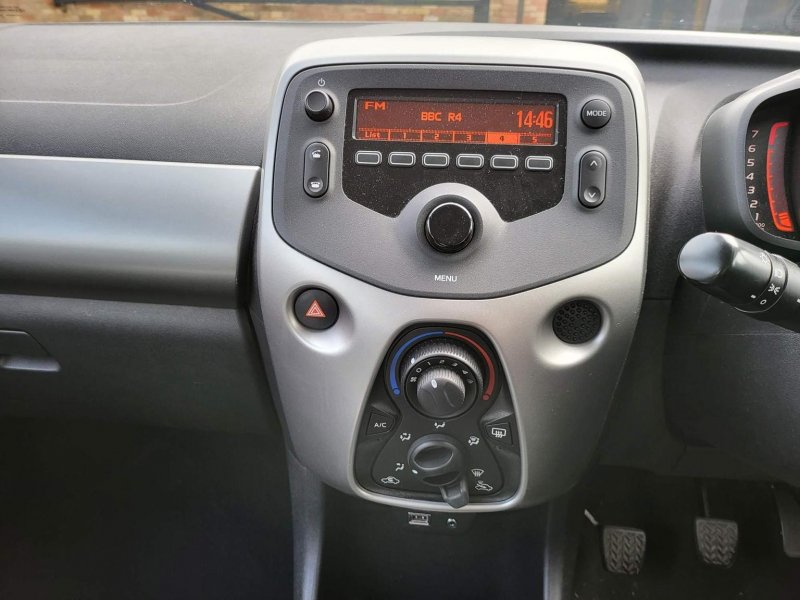 TOYOTA AYGO