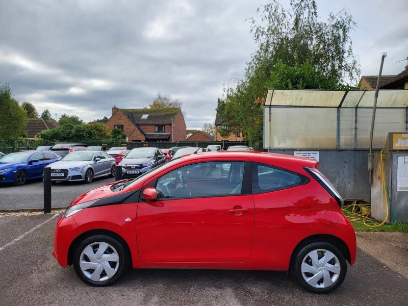 TOYOTA AYGO