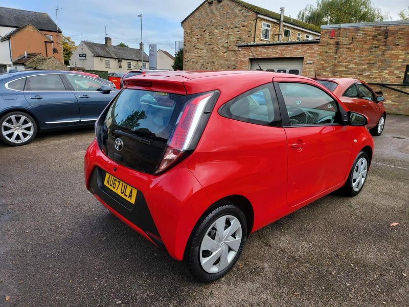 TOYOTA AYGO