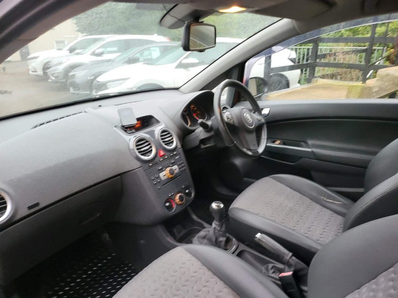 View VAUXHALL CORSA 1.4 16V SE Euro 5 3dr