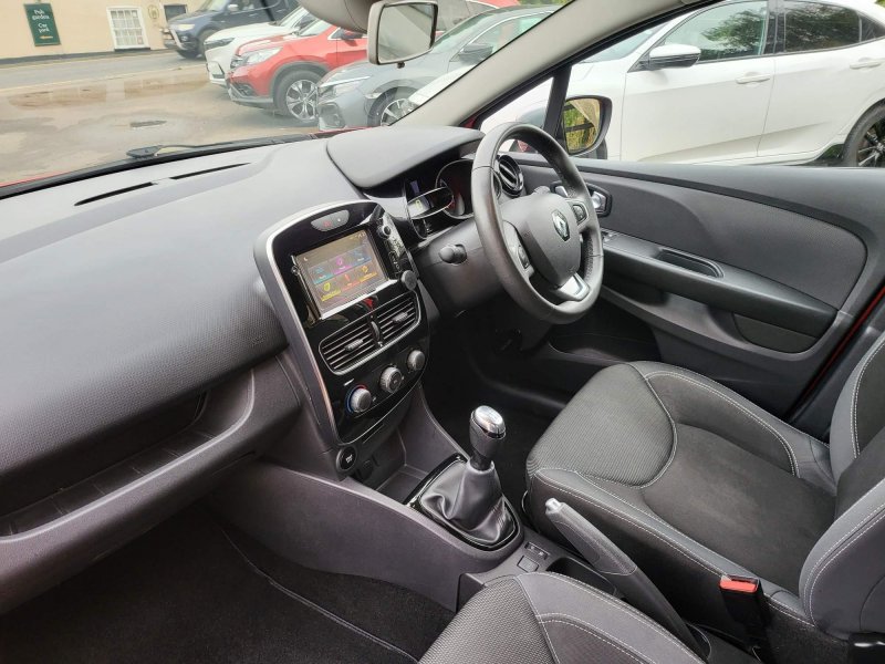 View RENAULT CLIO 0.9 TCe Dynamique Nav Euro 6 (s/s) 5dr