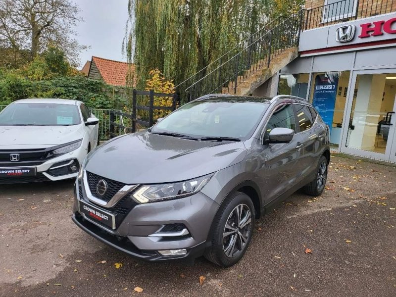 View NISSAN QASHQAI 1.2 DIG-T N-Connecta Euro 6 (s/s) 5dr