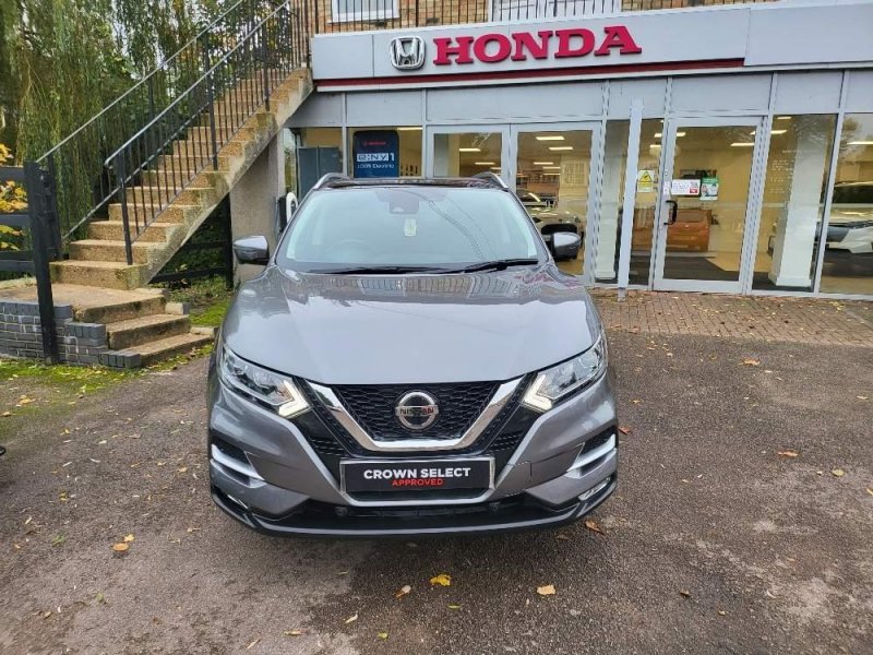 View NISSAN QASHQAI 1.2 DIG-T N-Connecta Euro 6 (s/s) 5dr