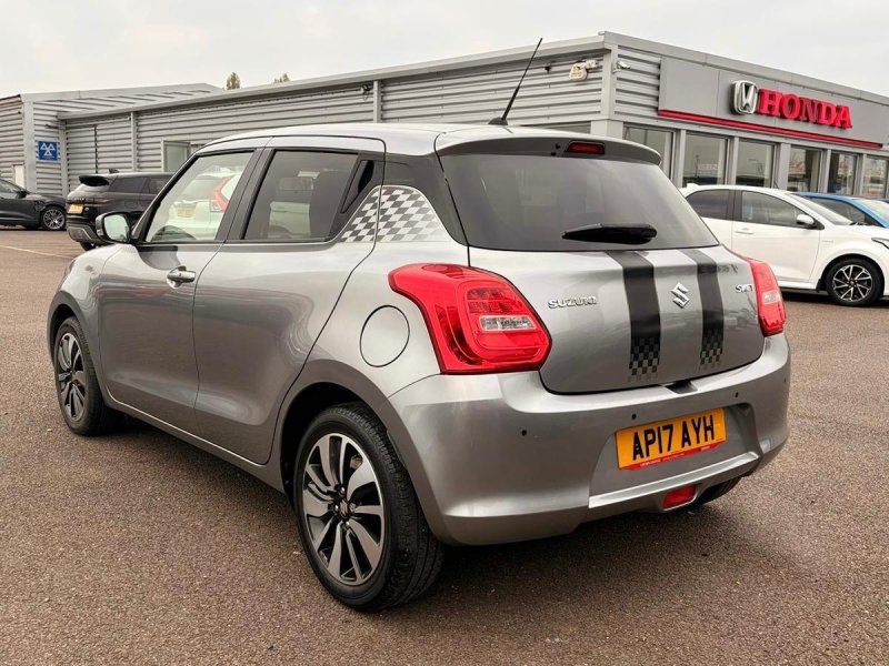 SUZUKI SWIFT