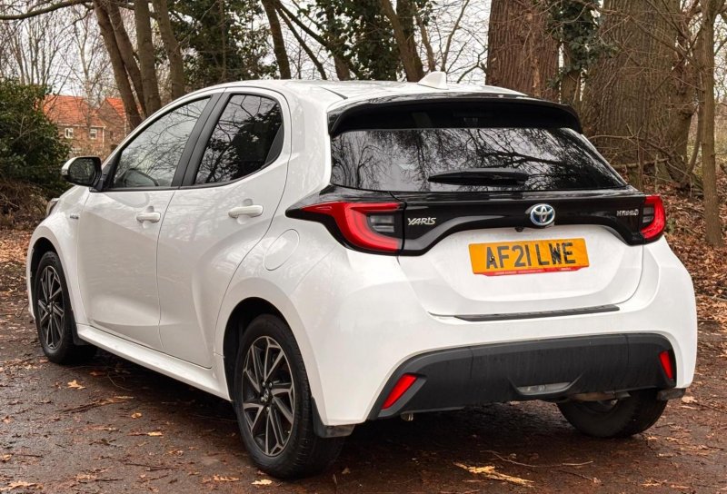 TOYOTA YARIS