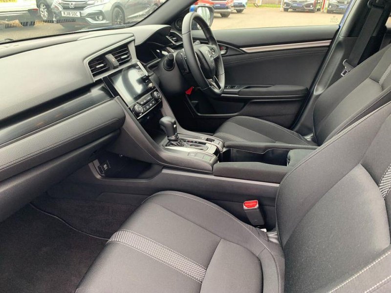 View HONDA CIVIC 1.0 VTEC Turbo SR CVT Euro 6 (s/s) 5dr