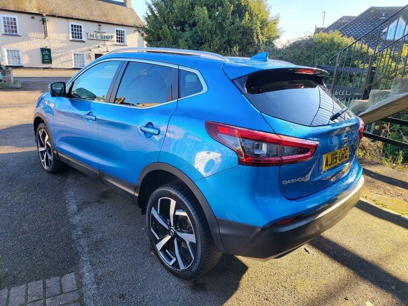 NISSAN QASHQAI