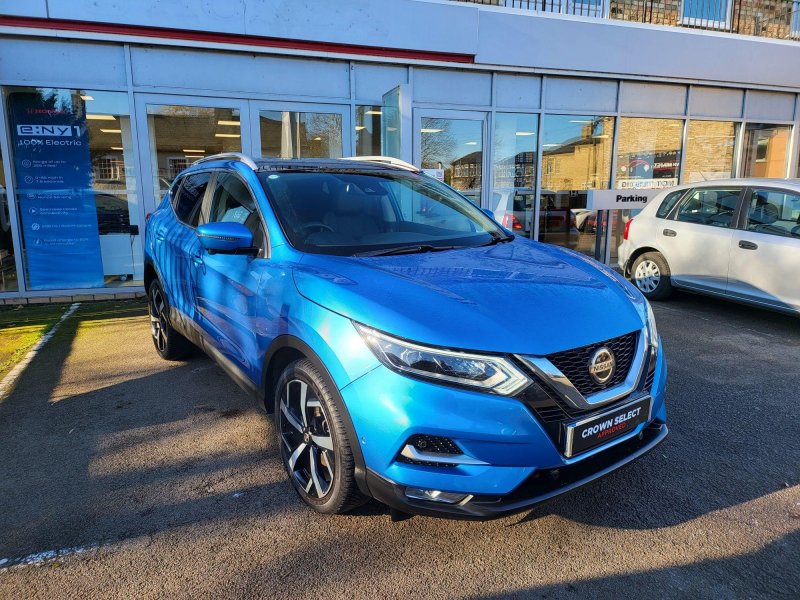 View NISSAN QASHQAI 1.7 dCi Tekna 4WD Euro 6 (s/s) 5dr