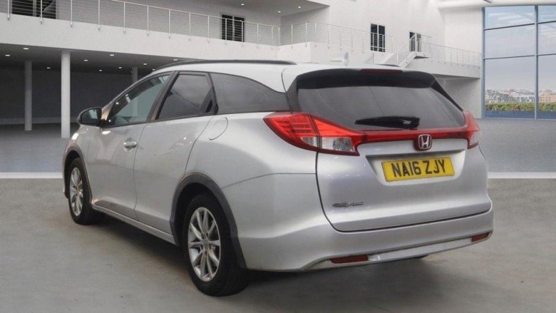 View HONDA CIVIC 1.6 i-DTEC S Tourer Euro 5 (s/s) 5dr (Navi)