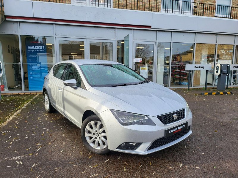 View SEAT LEON 1.6 TDI CR SE DSG Euro 5 (s/s) 5dr