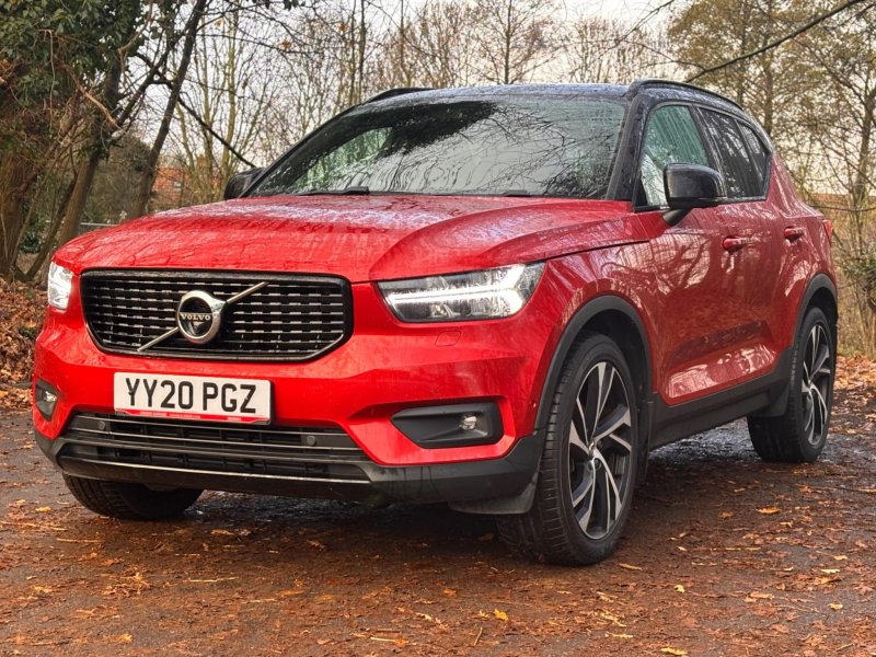 View VOLVO XC40 2.0 D3 R-Design Pro Euro 6 (s/s) 5dr