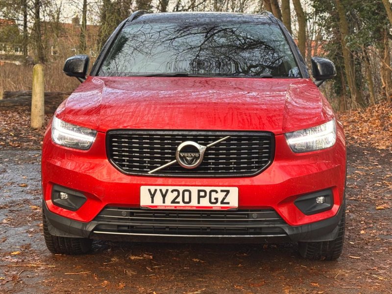 View VOLVO XC40 2.0 D3 R-Design Pro Euro 6 (s/s) 5dr