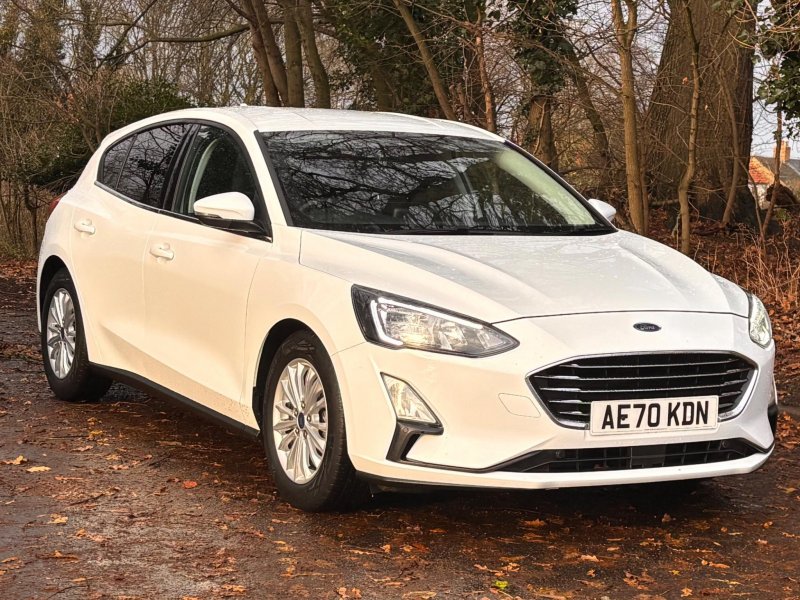 View FORD FOCUS 1.0T EcoBoost Titanium Euro 6 (s/s) 5dr