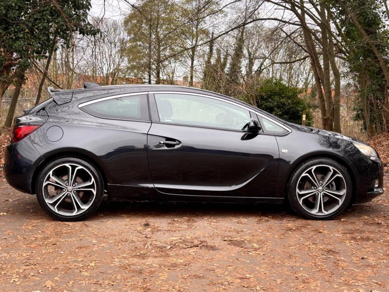 VAUXHALL ASTRA GTC