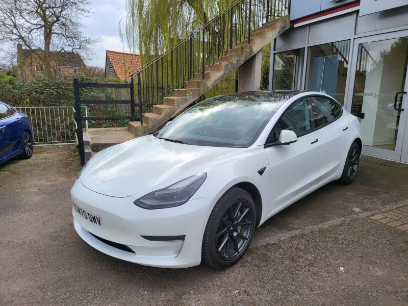 View TESLA MODEL 3 (Dual Motor) Long Range Auto 4WDE 4dr
