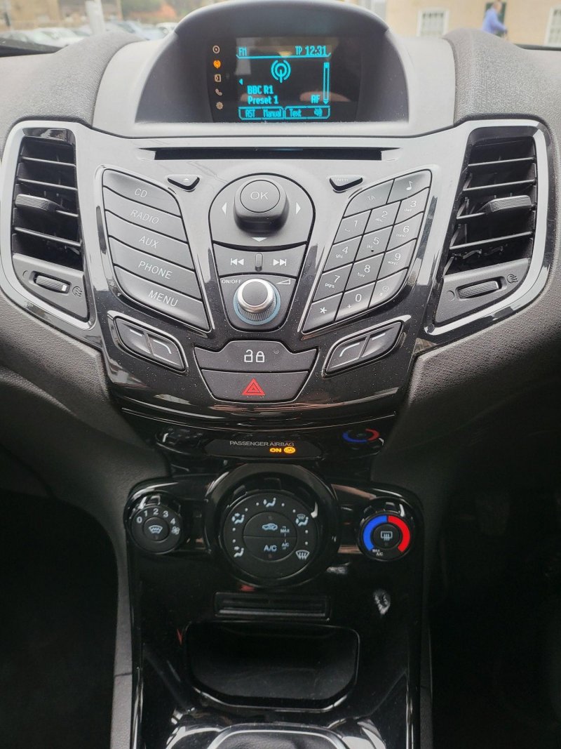 FORD FIESTA