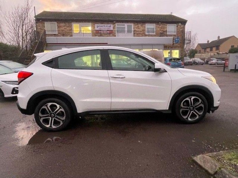 View HONDA HR-V 1.6 i-DTEC SE Navi Euro 6 (s/s) 5dr