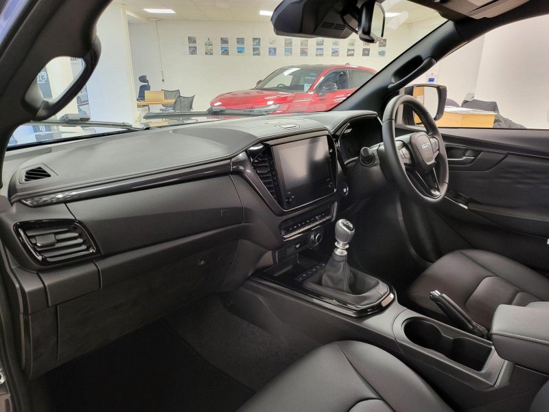 ISUZU D-MAX