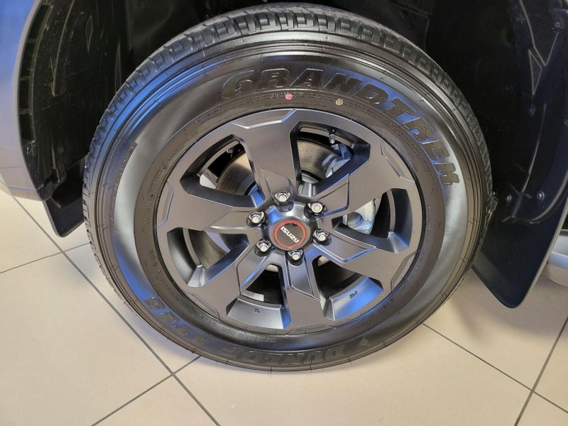 ISUZU D-MAX