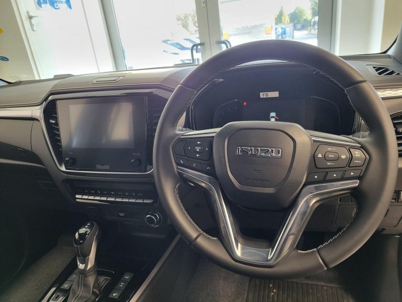 ISUZU D-MAX