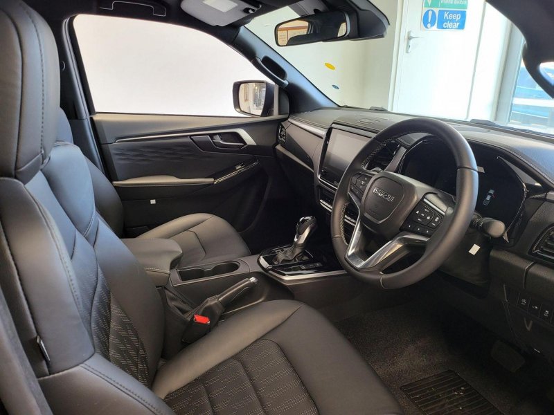 ISUZU D-MAX