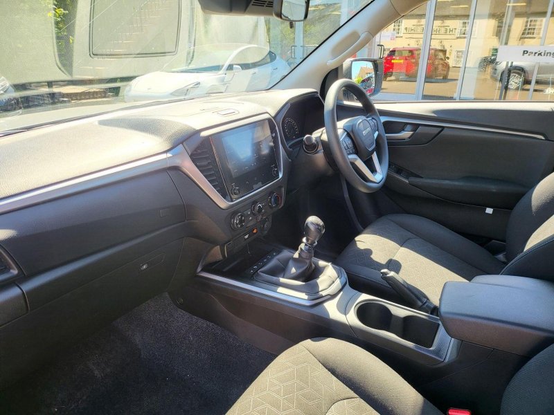 ISUZU D-MAX