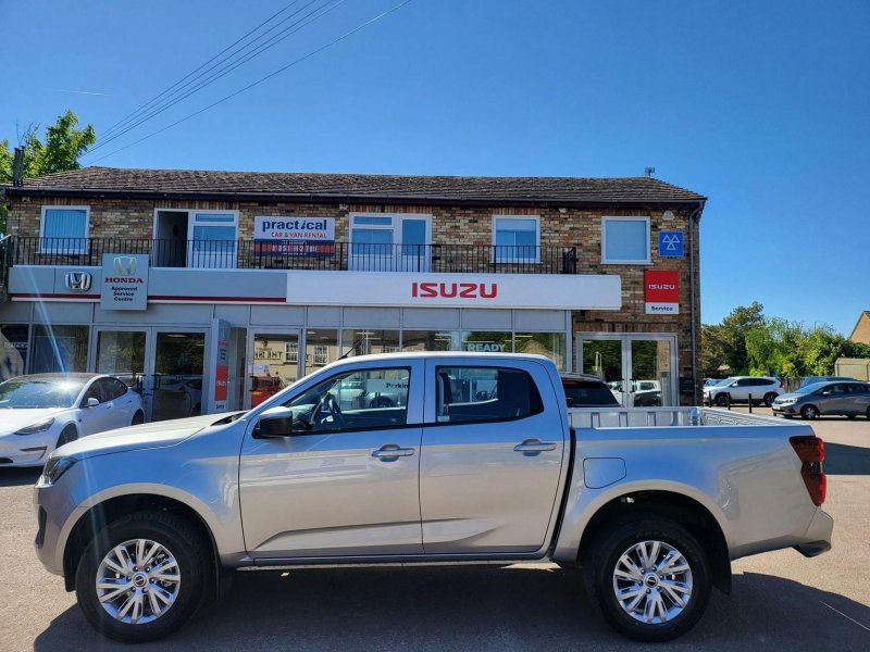 ISUZU D-MAX