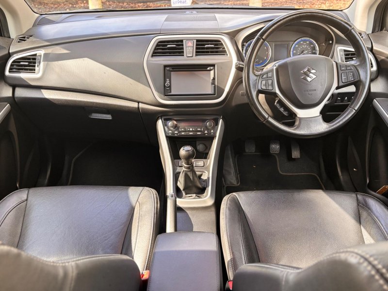 SUZUKI SX4 S-CROSS