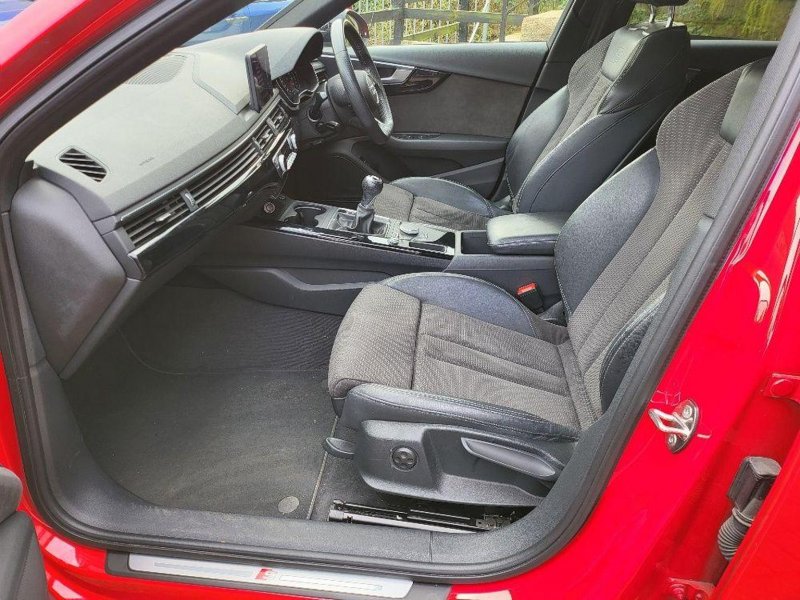AUDI A4 AVANT