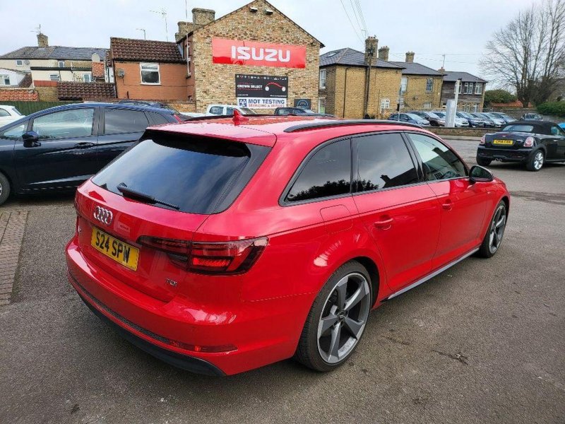 AUDI A4 AVANT