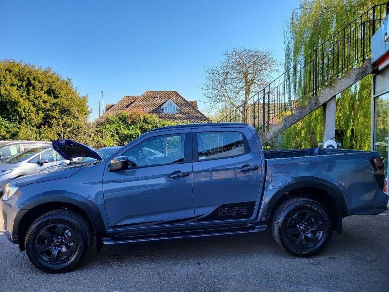ISUZU D-MAX