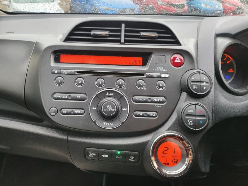 HONDA JAZZ