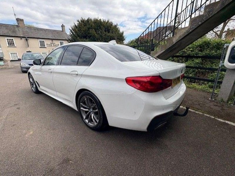BMW 5 SERIES