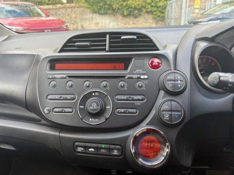 HONDA JAZZ