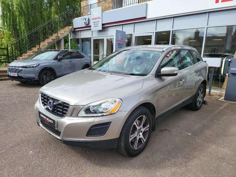 View VOLVO XC60 2.4 D5 SE Lux Geartronic AWD Euro 5 5dr