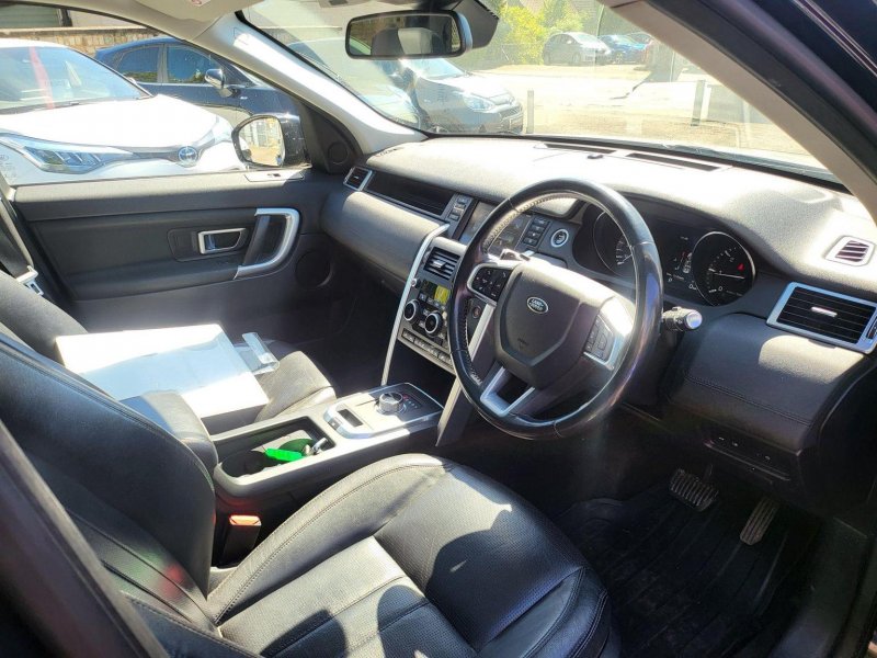 LAND ROVER DISCOVERY SPORT