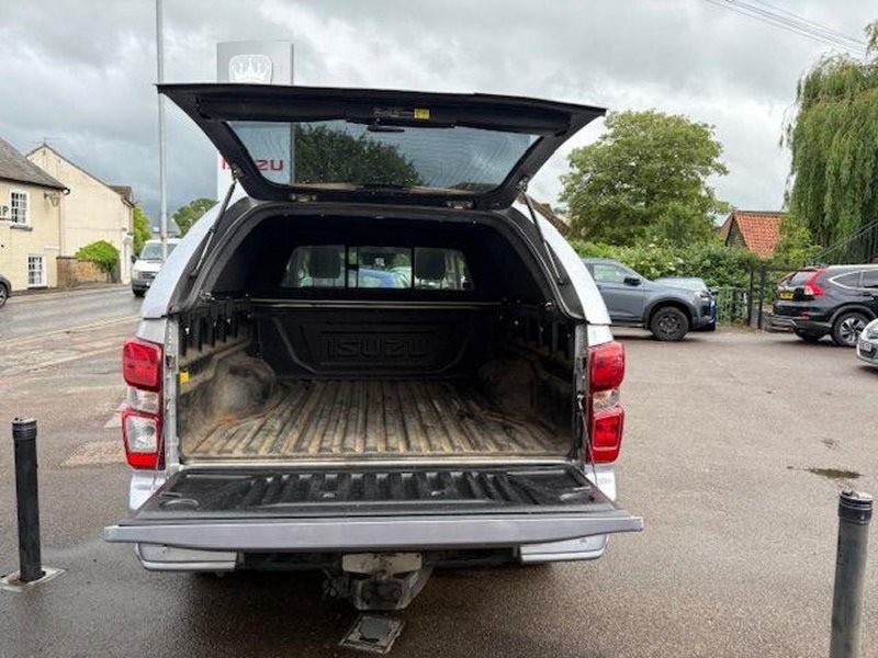 ISUZU D-MAX